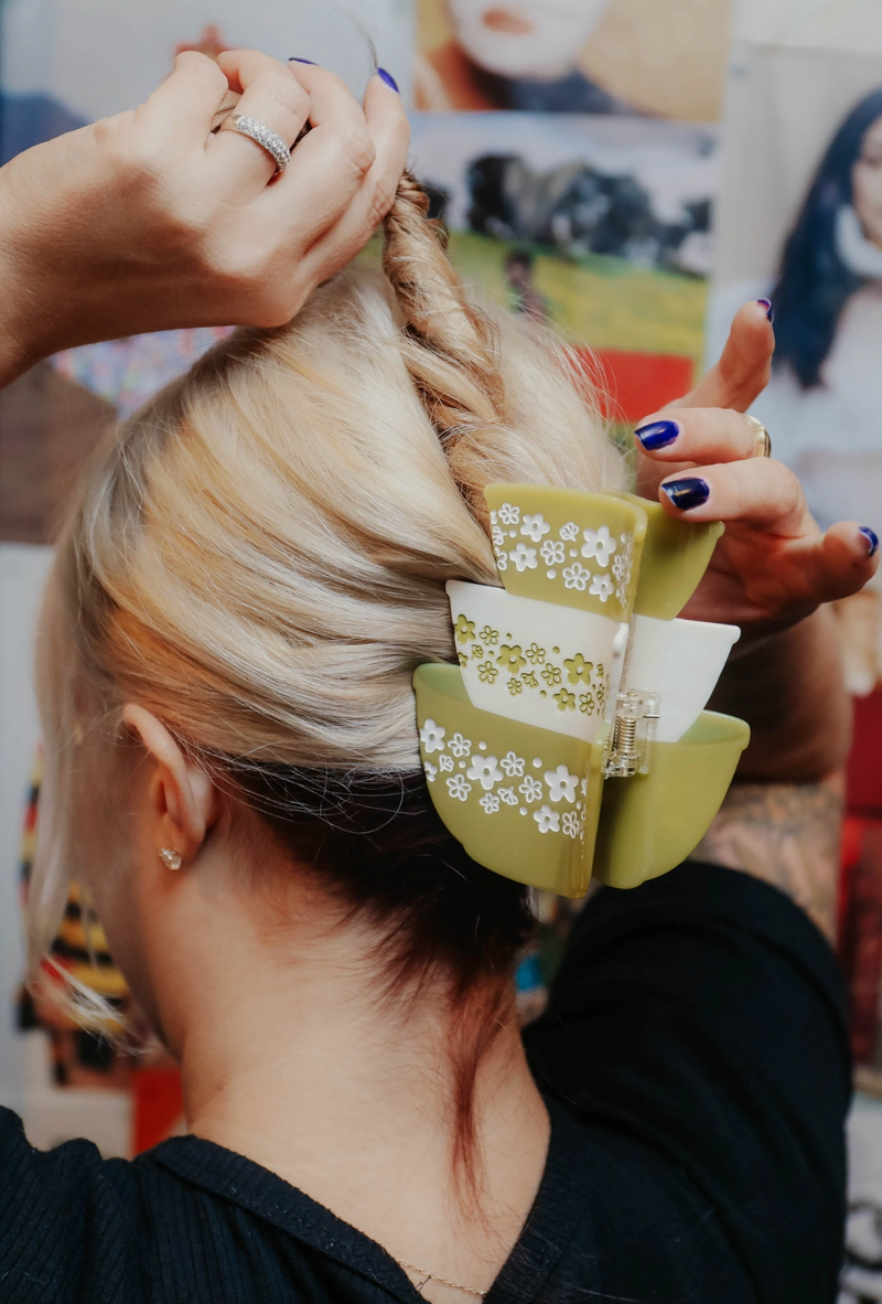 Retro Bowls Hair Claw