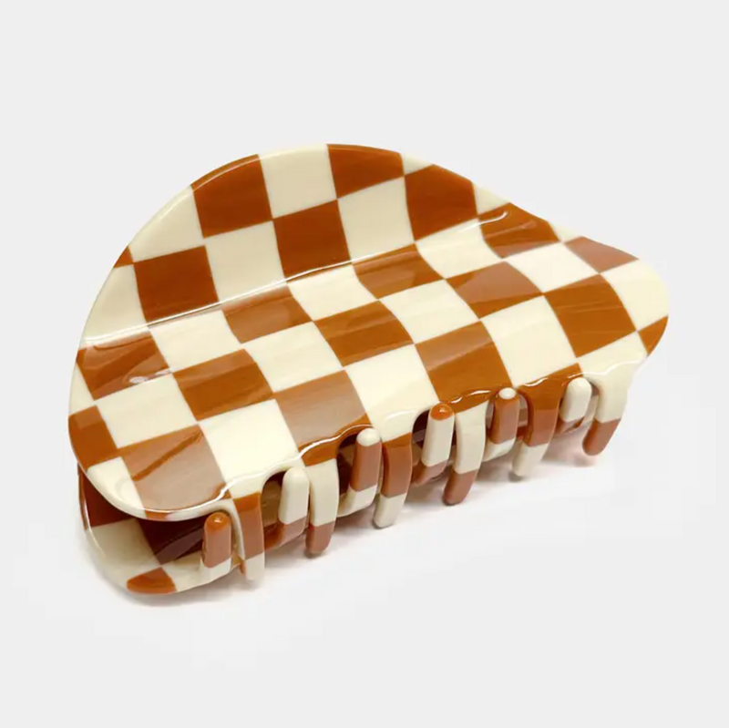 Checker Claw in Caramel