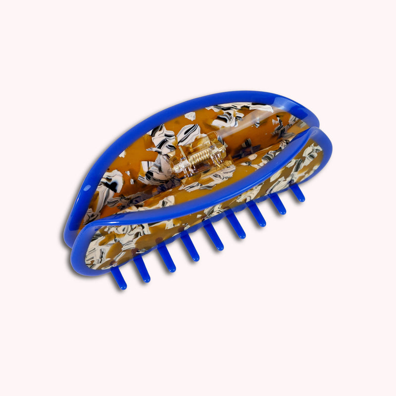 Margo Large Claw in Blue / Latte PRE-ORDER