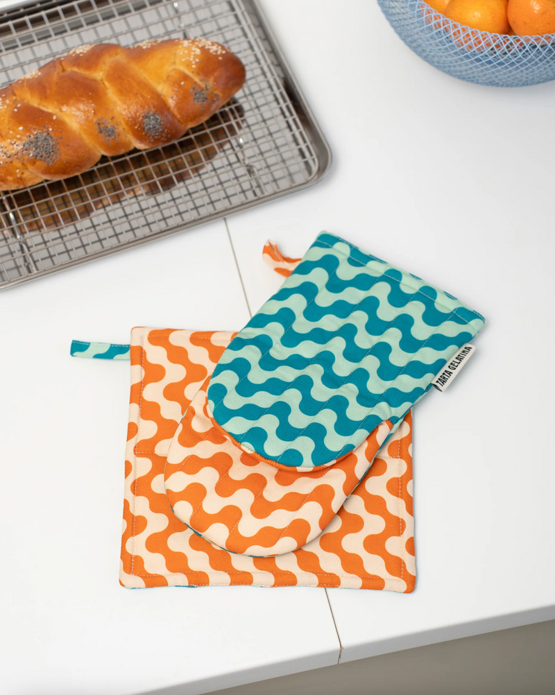 Oven Mitt Pot & Holder Set