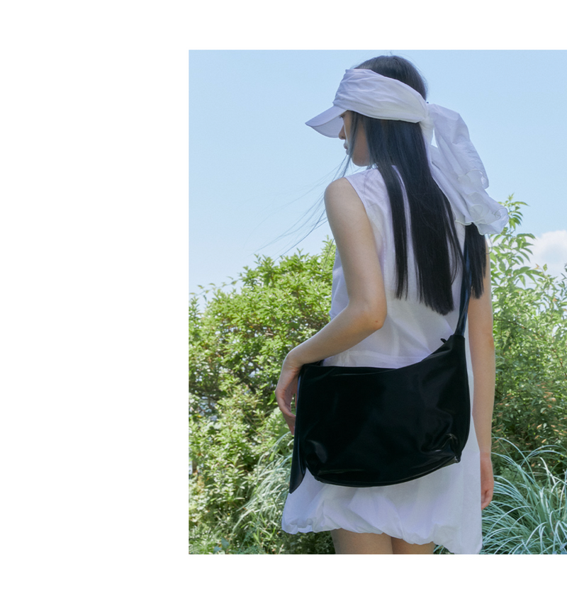 Glossy Halfmoon Cross Bag