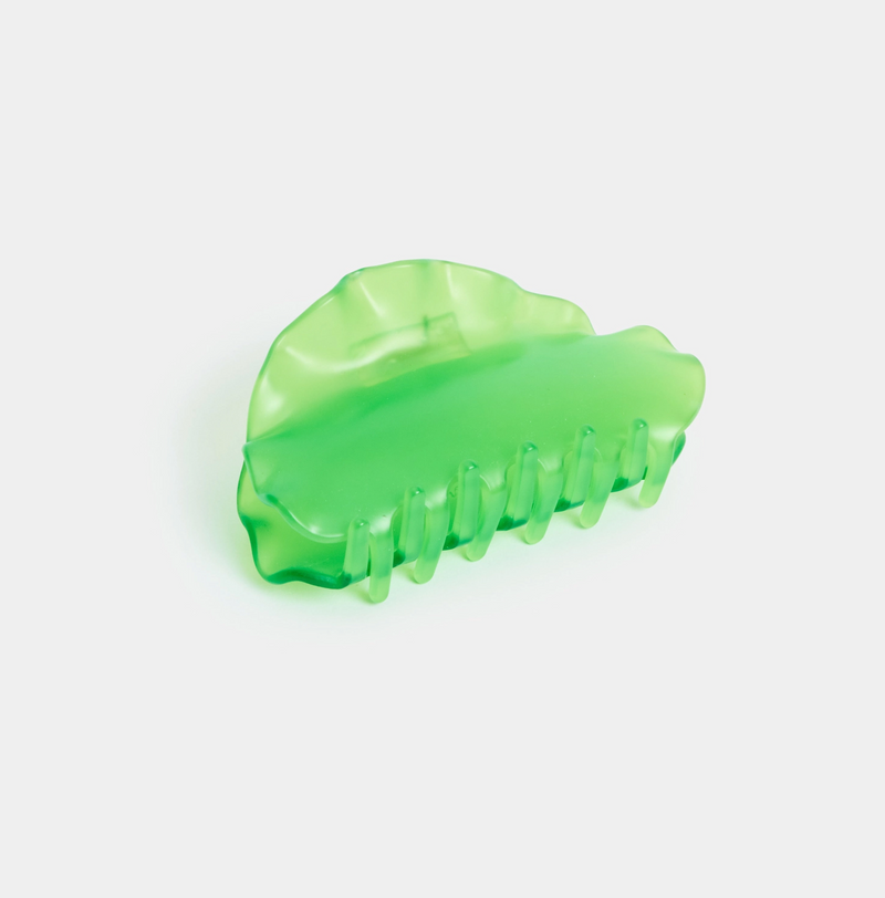 Suki Claw in Green Ruffle