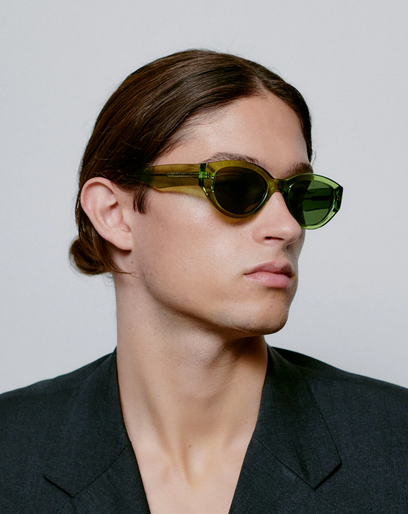 Winnie Sunglasses in Light Olive Transparent