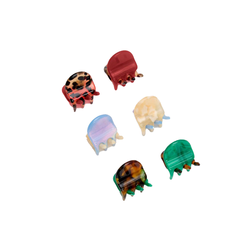 Micro Claws in Hot Mama